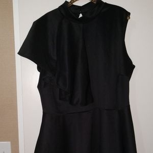 Black plus size peplum too